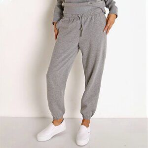 Richer Poorer Recycled Fleece Cropped Sweatpants Heather Grey Size Medium